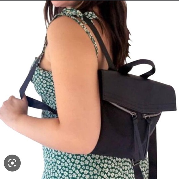 Botkier New York Mini Trigger Black Backpack with silver zipper detailing, vegan - Picture 15 of 16